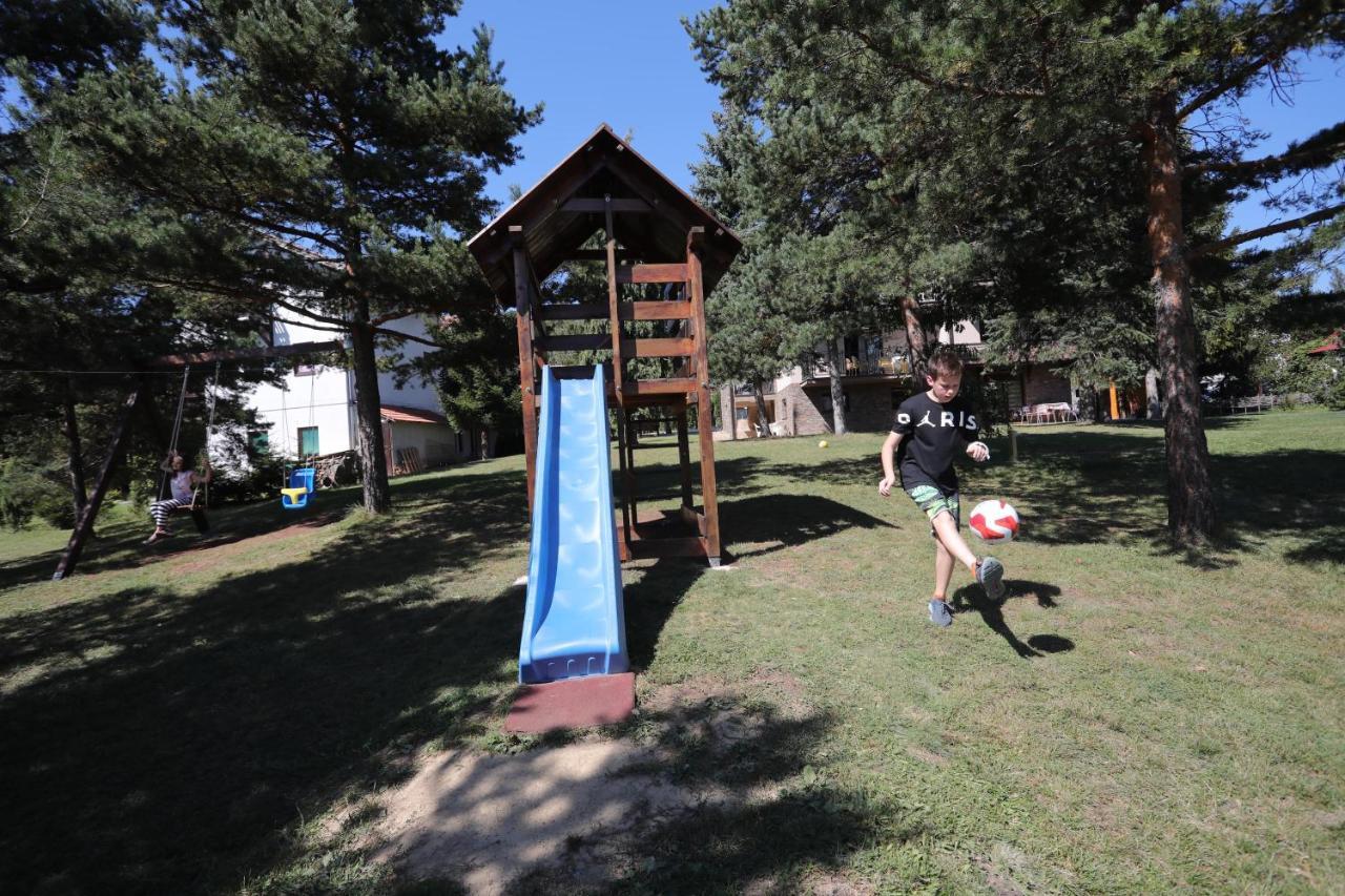 Mipet Apartmani Zlatibor Exterior foto